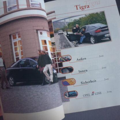 2x Opel Handbuch Zubehör Programm + Service Netz 2001/2001 – Bild 2