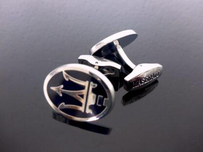 Maserati original Manschettenknöpfe Cufflinks 3D Emblem Schriftzug – Bild 3