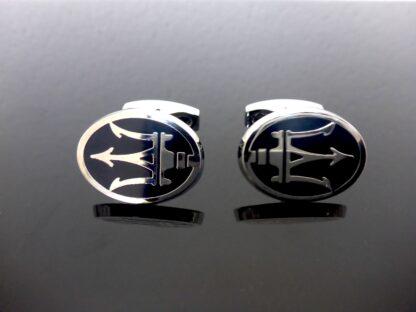 Maserati original Manschettenknöpfe Cufflinks 3D Emblem Schriftzug – Bild 5
