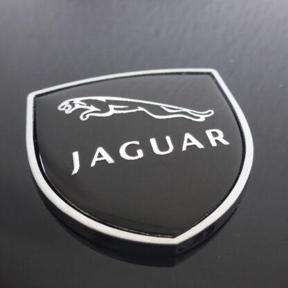 1x neu Jaguar Collection Schild Emblem Logo 4cm x 4cm glänzend Aufkleber
