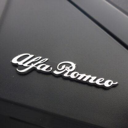 1x Alfa Romeo 3D Aluschild 55x11mm Lenkrad Spiegel Aufkleber SPEAKER Logo Emblem