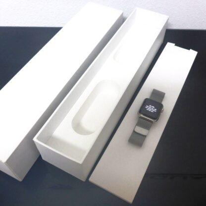 Apple Watch 38mm Stanley Steel mit Armband Box Glas leicht defekt