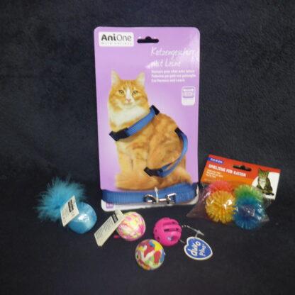 NEU 1x AniOne Katzenleine SET BLAU S-M mit 5x Spielzeug für Katzen