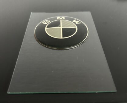 BMW CARBON GLASSCHILD Aufsteller Logo Schild Emblem Schriftzug Plakette – Bild 5
