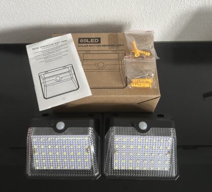 2x 60 LED Solarleuchte Wandleuchte mit Bewegungsmelder Außen Sensor Strahler