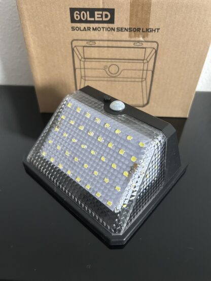 2x 60 LED Solarleuchte Wandleuchte mit Bewegungsmelder Außen Sensor Strahler – Bild 2