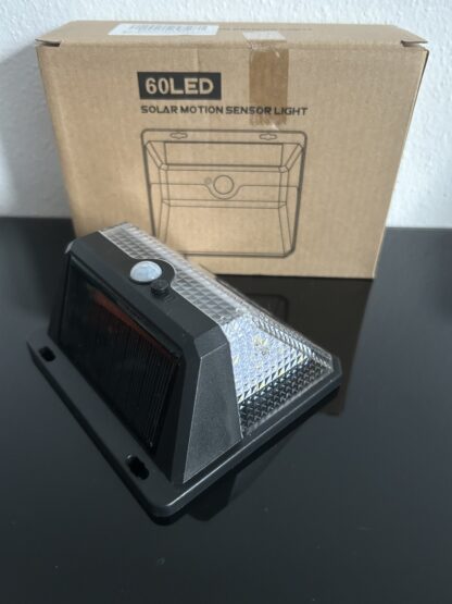 2x 60 LED Solarleuchte Wandleuchte mit Bewegungsmelder Außen Sensor Strahler – Bild 4