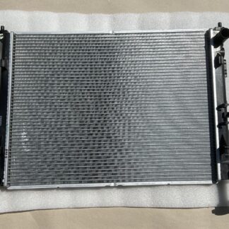 original HYUNDAI I30 KIA Ceed 06-13 253102R000 Wasserkühler Kühler OVP Radiator