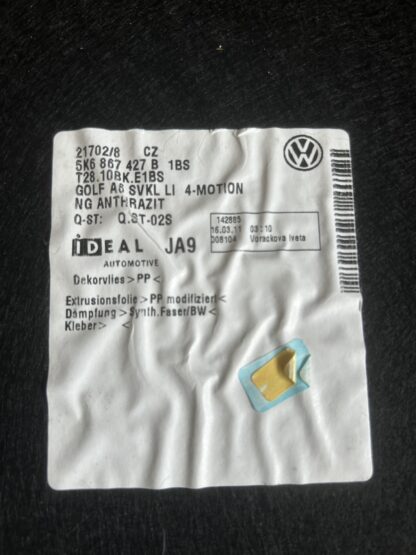 NEU neu Verkleidung Seitenwand Kofferraum links 5K6867427B VW GOLF 5 – Bild 2