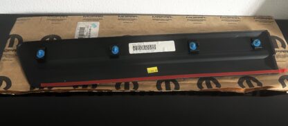 NEU ORIGINAL - 2005 Jeep Grand Cherokee 15HU21RXFAD Zierleiste links hinten – Bild 4