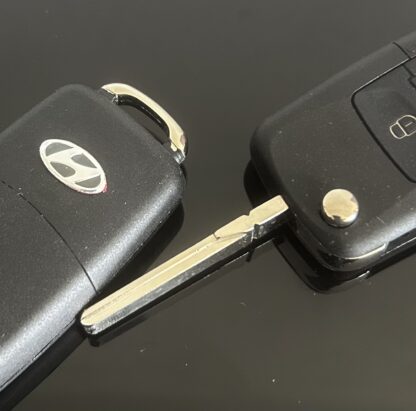 1x Hyundai Schlüssel OVAL 15mm Aufkleber ALU Schlüssellogo Emblem Schriftzug LOGO
