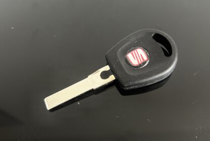 NEU SEAT Autoschlüssel mit 2x Emblem Logo Fahrzeug Schlüssel Fernbedienung