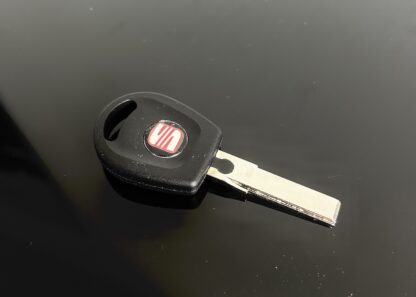 NEU SEAT Autoschlüssel mit 2x Emblem Logo Fahrzeug Schlüssel Fernbedienung – Bild 3
