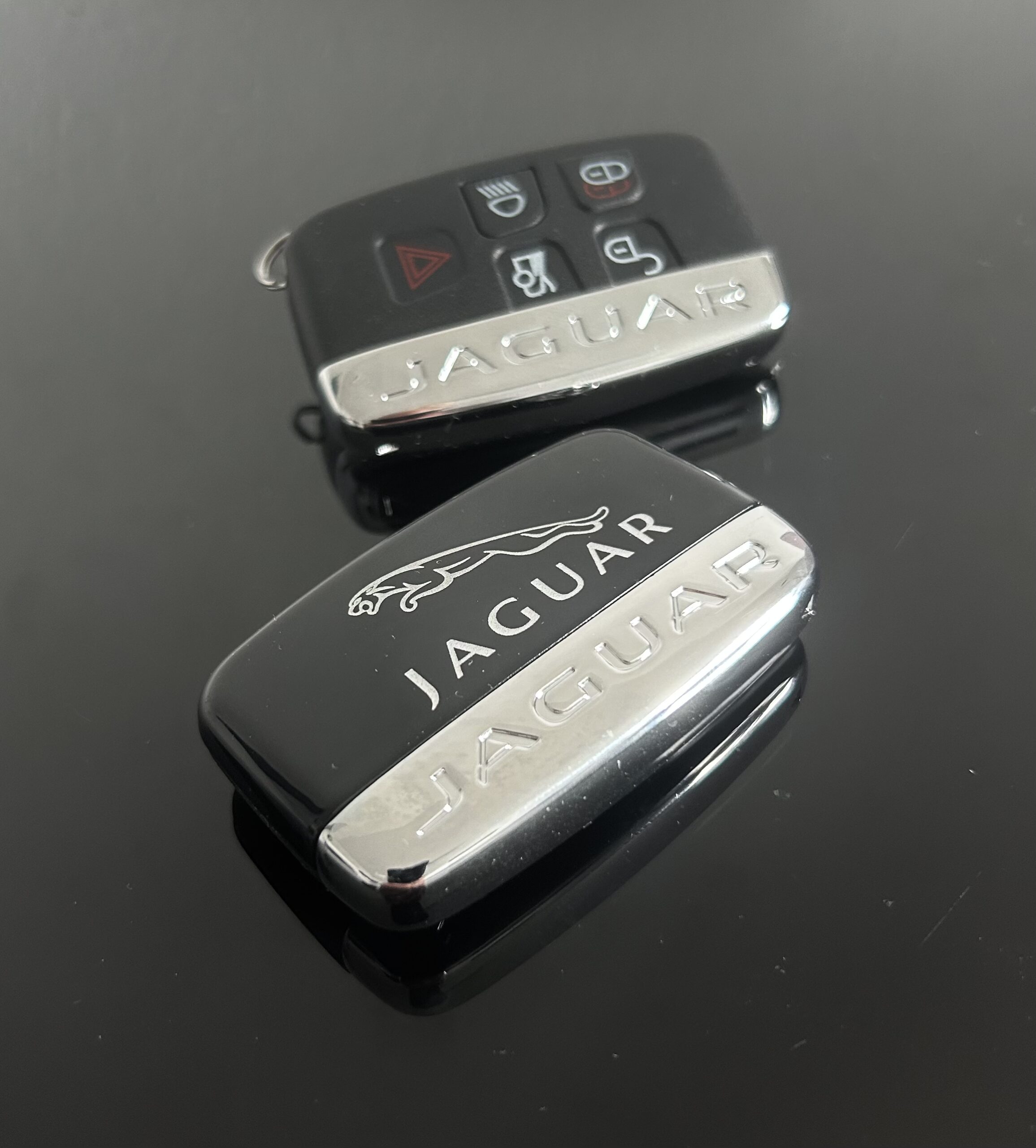 1x NEU JAGUAR Schlüsselgehäuse EDITION 4 Tasten Metall Kunststoff schwarz mit Logo Emblem – Bild 7