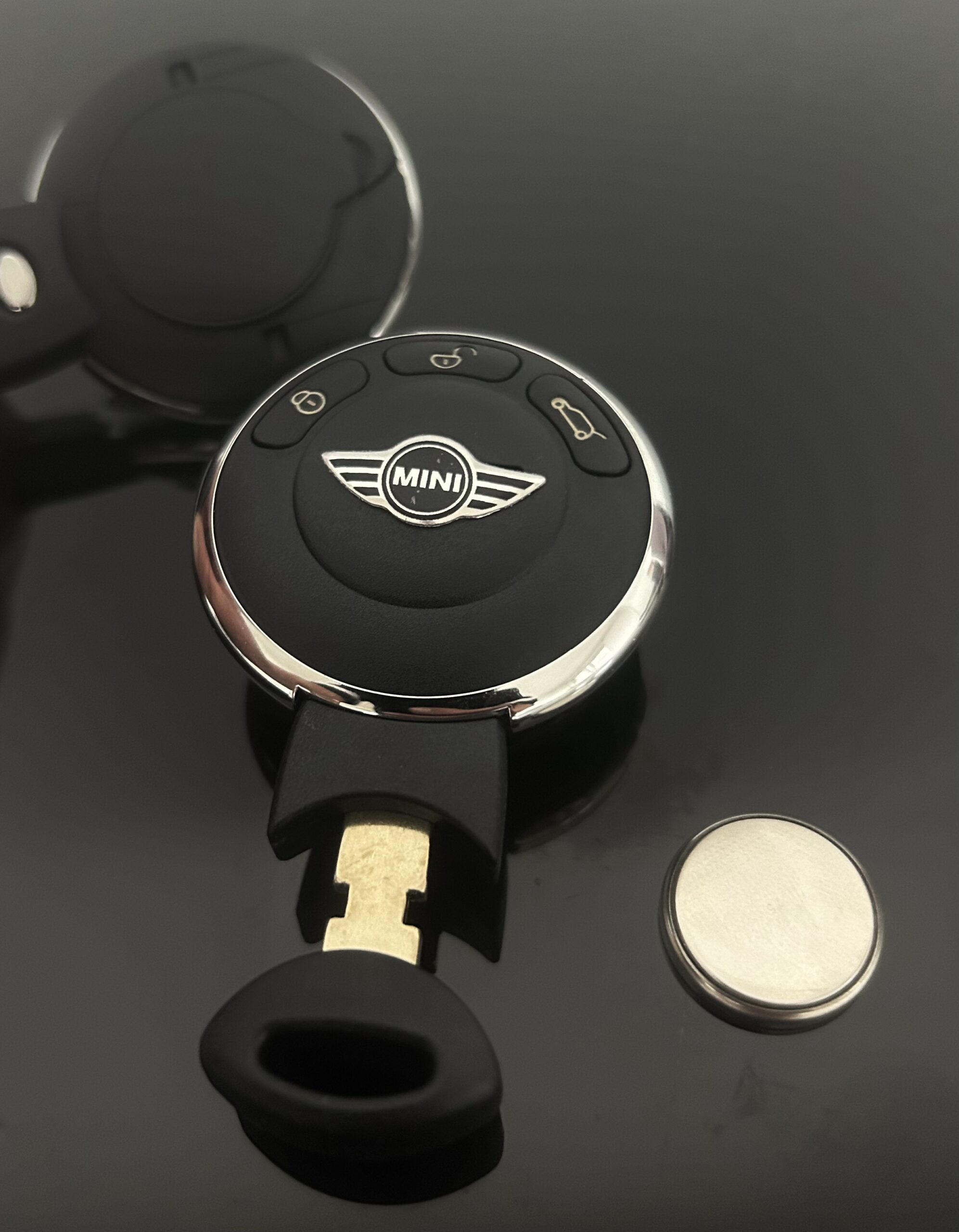 MINI original Schlüsselgehäuse + Logo Emblem Schlüssel Rohling BMW R56 R57 R58 Cabrio R60 R61 Clubman Countryman