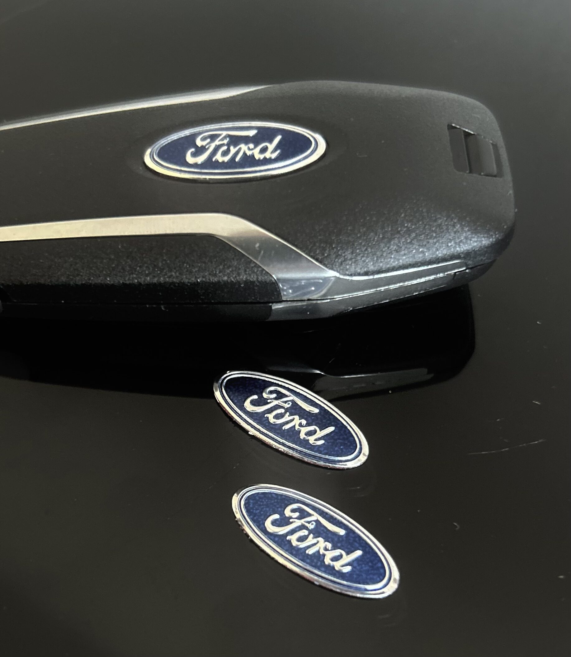 1x FORD original Aufkleber 3D Schlüssellogo 23x10mm Emblem Schriftzug Logo selbstklebend – Bild 4