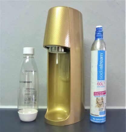 SodaStream EASY Edition GOLDSTÜCK Trinkwassersprudler + Zylinder und Flasche