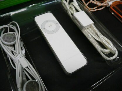 Apple iPod shuffle 1. Generation 512MB in OVP M9724FD/A der erste shuffle – Bild 4