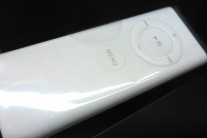 NEU ORIGINAL Apple Remote Control weiss Apple Fernbedienung Apple TV A1156 – Bild 3