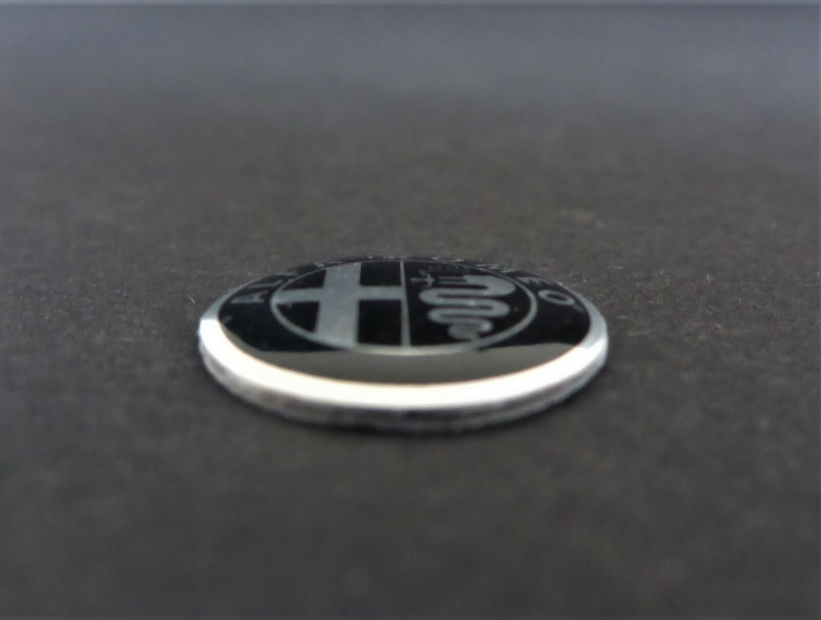 Alfa Romeo Schlüssel Emblem 14mm Badge 2 Stück aus Alu mit Gold Rand -  Bremssattel-Aufkleber