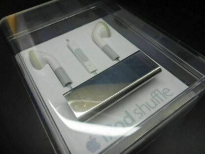 Apple iPod Shuffle 3G mit 4GB Stainless Steel PC303LL/A Edelstahl RARITÄT