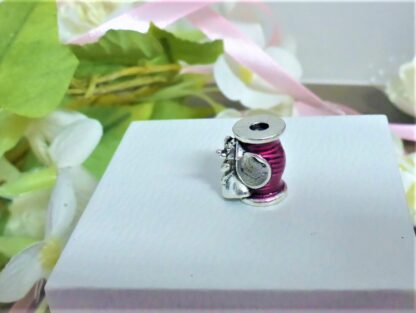 NEU Silber  rot Suzy Maus mit Nadel & Faden Nähen für CHARM Armband – Bild 5