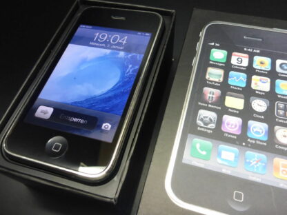 iPhone 3GS 16GB schwarz mit OVP ohne Simlock ORIGINAL mit Verpackung