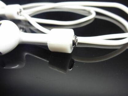 für AirPods Silikonhülle mit Halteband Straps TOPSchutz perfekte Passform Etuis – Bild 10