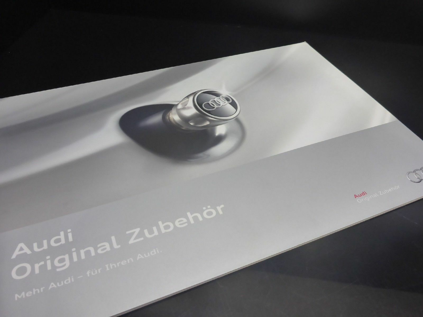 Audi original Zubehör Prospekt Buch Katalog Broschüre 2010 mit Preisliste NEU