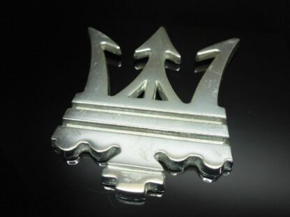 1985 Maserati Biturbo Tridente Dreizack Emblem Logo Kühlergrill Grill Badge – Bild 3