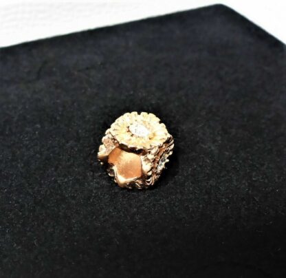 neu STRAHLENKRANZ Diamant Zwischenelement in Rosegold Blume CHARM für Armband – Bild 3